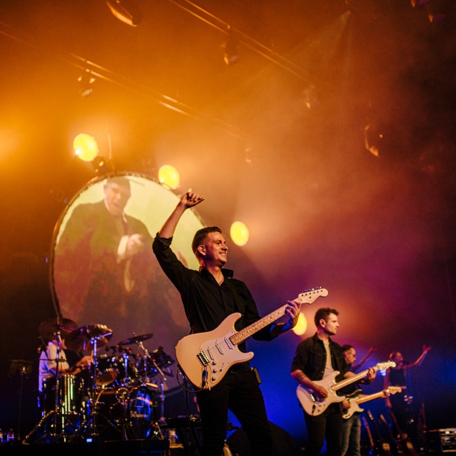 a Pink Floyd experience live on stage